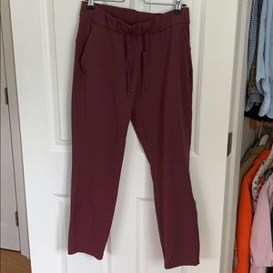 Lulu lemon ankle pants. Great used condition.